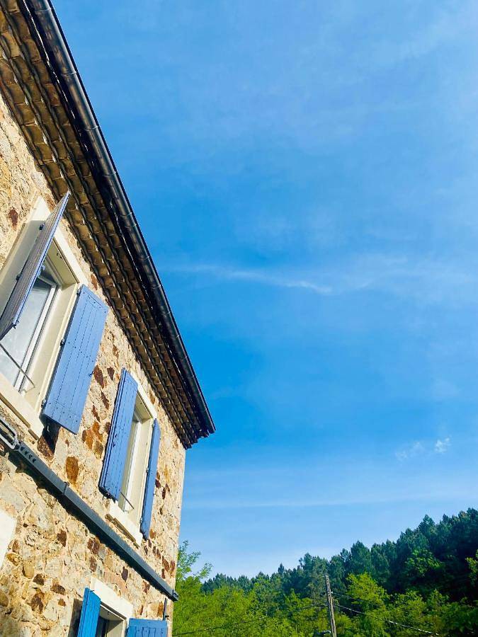 Location de vacances pour 10 personnes, avec Terrasse ainsi que Jardin et Vue à La Grand-Combe - 4