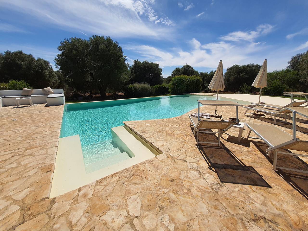 Trullo 'La Cedrina' avec piscine privée, Wi-Fi et climatisation in Ceglie Messapica, Salento