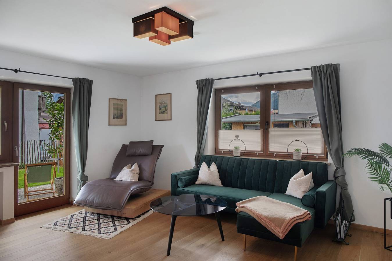Apartamento entero, Apartamento 'Pfingstrose' con vistas a la montaña, terraza privada y wifi in Garmisch-Partenkirchen, Alpes Bávaros