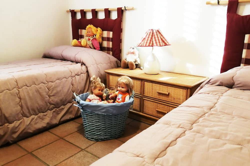 Appartement entier, Villa à quelques mètres de la mer, Netflix et Wifi in Marina di Ragusa, Province de Ragusa