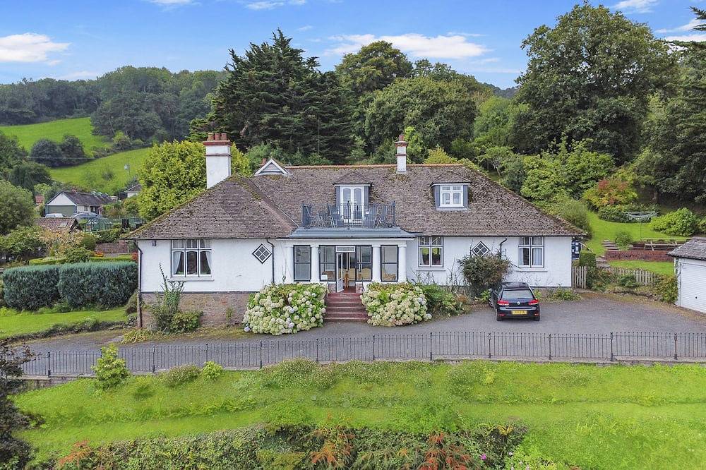 Redway Lodge, Porlock in Porlock, Somerset