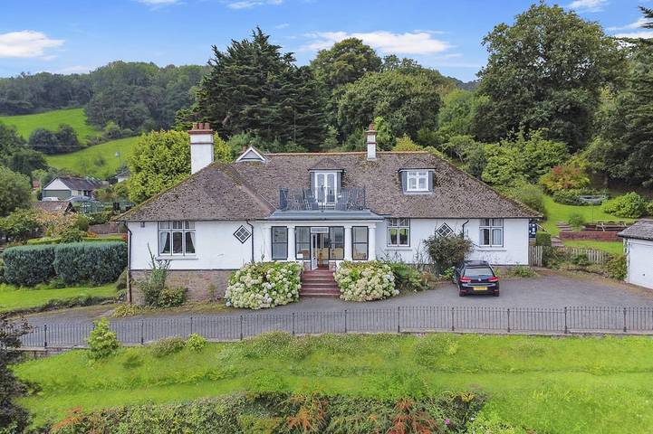 Bungalow for 12 people, with garden in Somerset