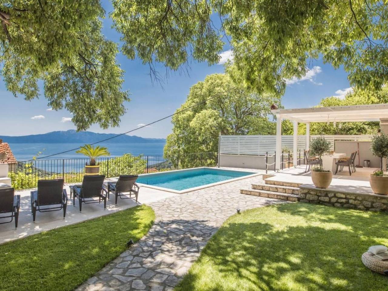 Schönes Steinhaus mit beheiztem Pool, Terrasse m in Zaostrog, Riwiera Makarska