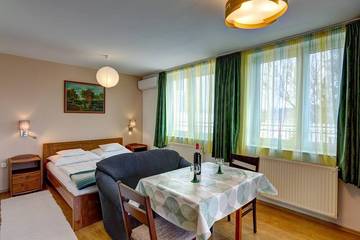 Ferienwohnung für 2 Personen, mit Garten in Heviz