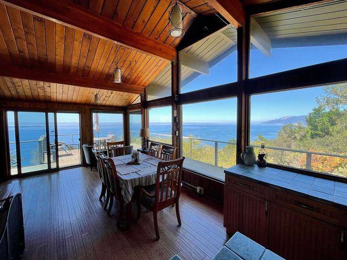 Vacation rental for 4 people, with yard and terrace in Monterey County