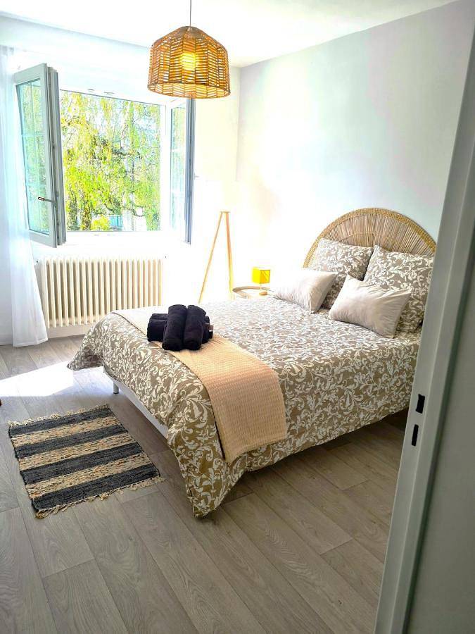 Location de vacances pour 5 personnes, avec terrasse ainsi que vue et jardin, animaux acceptés dans Blamont (Doubs)