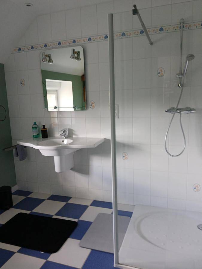 Location de vacances pour 2 personnes, avec Terrasse et Jardin dans Landisacq - 4