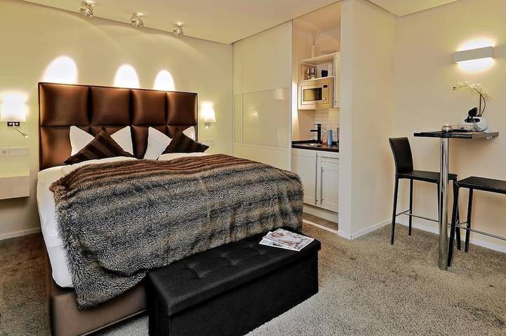 Ferienwohnung für 2 Personen, mit Balkon in Krefeld