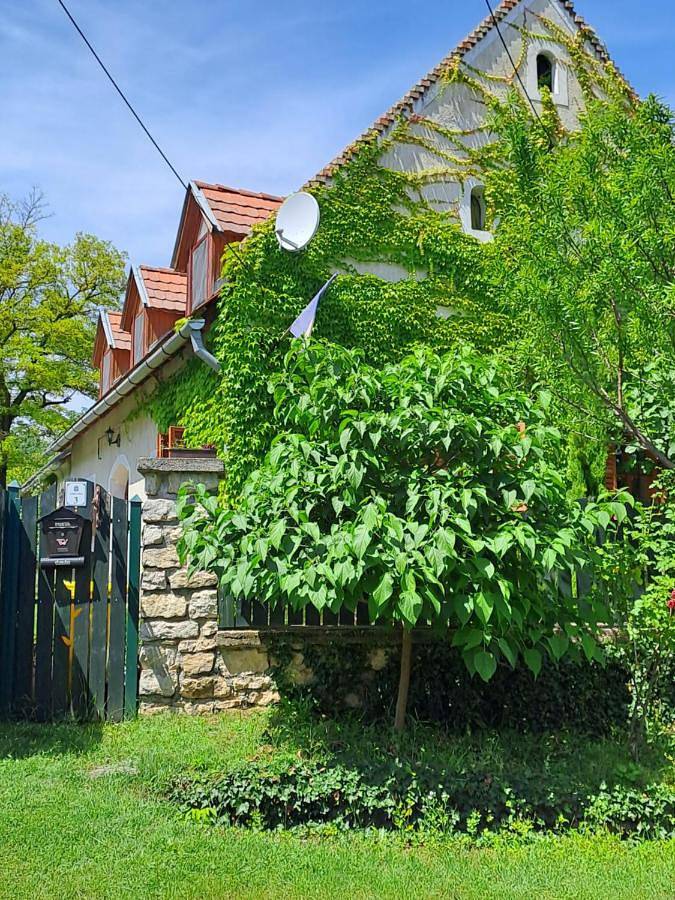 Ferienhaus für 10 Personen, mit Garten, kinderfreundlich