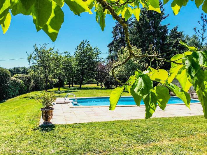 Gîte pour 4 personnes, avec vue ainsi que piscine et jardin à Berthenay - 4