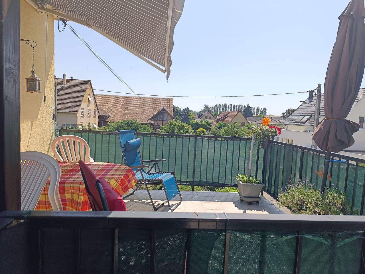 Appartement entier, Gîte confortable avec terrasse et parking à Jebsheim in Jebsheim, Région de Colmar