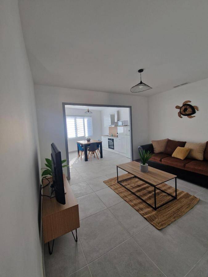 Gîte pour 8 personnes, avec terrasse à Boujan-sur-Libron - 2