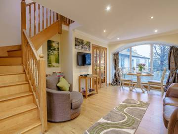 Cottage for 2 People in Lowlands, Renfrewshire, Photo 2