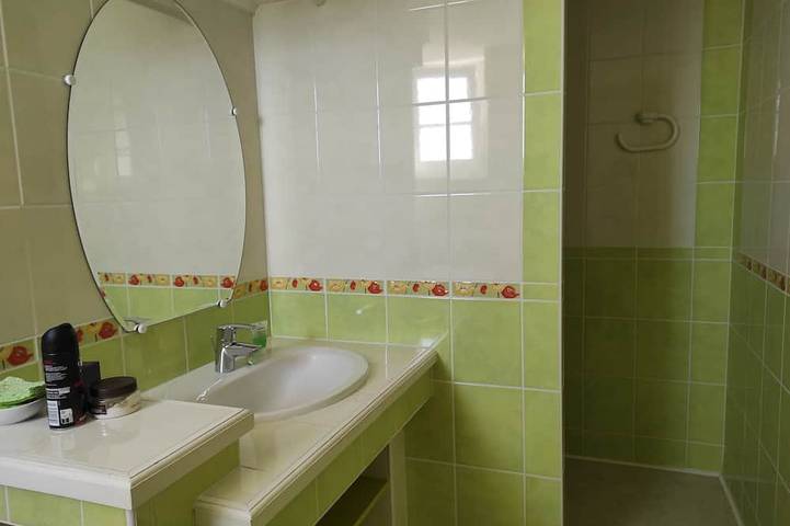 Location de vacances pour 4 personnes, avec Jardin et Piscine à Maillé - 4