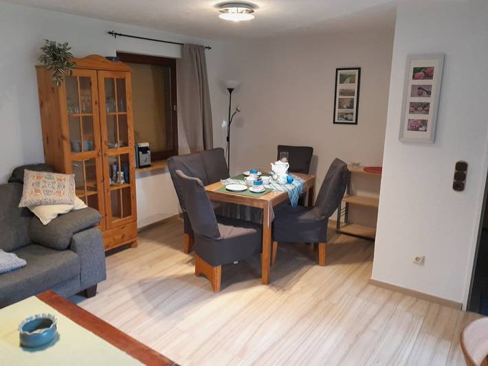 Ganze Wohnung, Ferienwohnung für 7 Personen mit Terrasse in Wanna, Cuxland