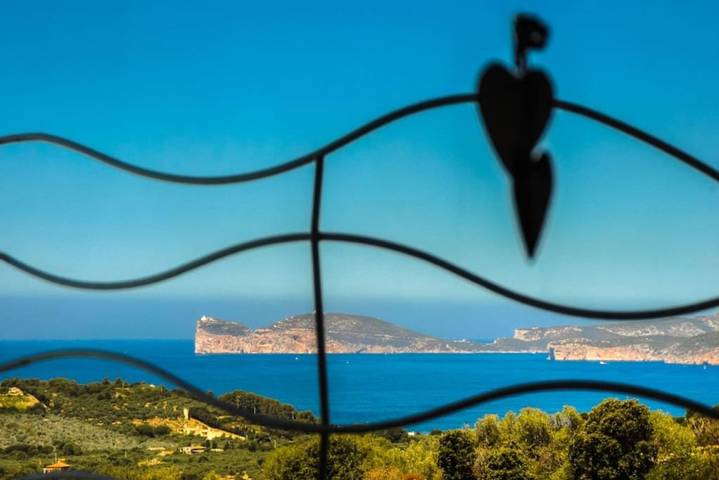 Villa con piscina per 8 persone, con piscina e giardino ad Alghero