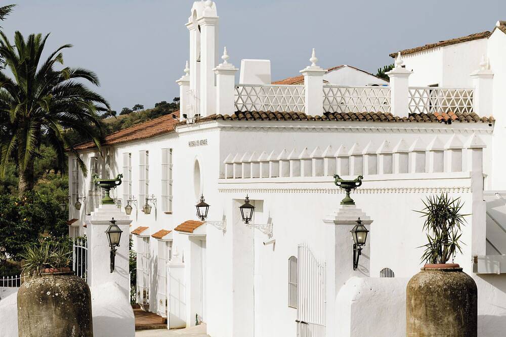 Cortijo Exclusivo en Dehesa. Perfecto para Familias, Grupos y Celebraciones in Monesterio, Sierra Morena