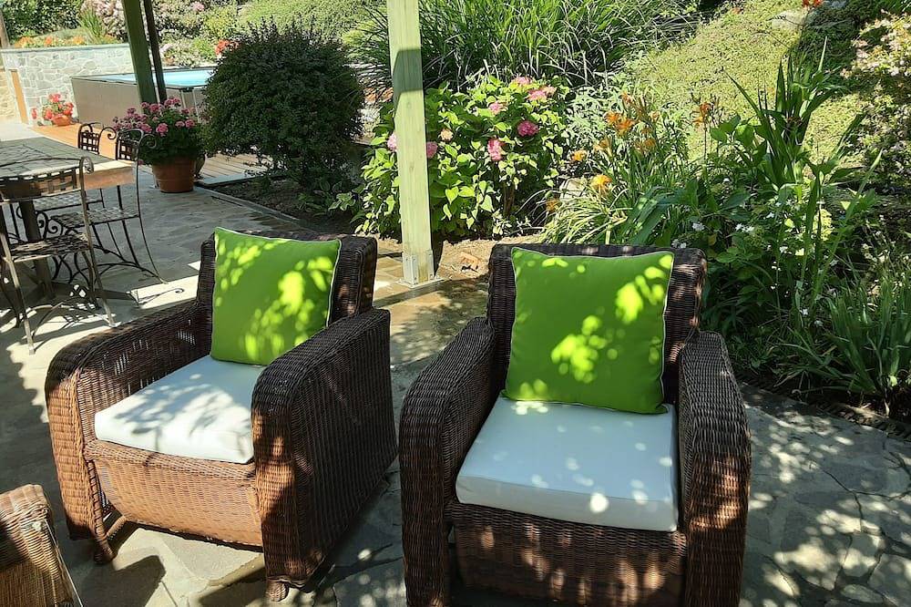 Villa privada, piscina, vistas a la montaña, cerca de Lucca, Toscana y cerca de servicios in Pieve Fosciana, Garfagnana