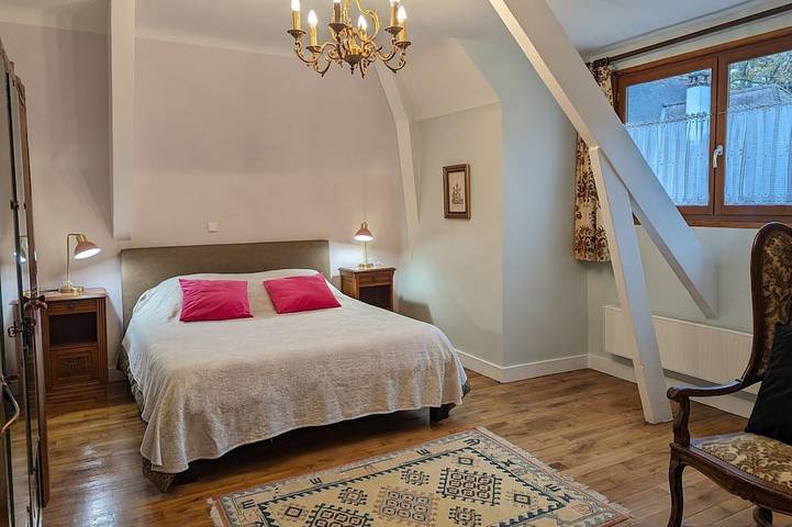 Gîte pour 7 personnes, avec jardin à Ligny-le-Ribault - 3