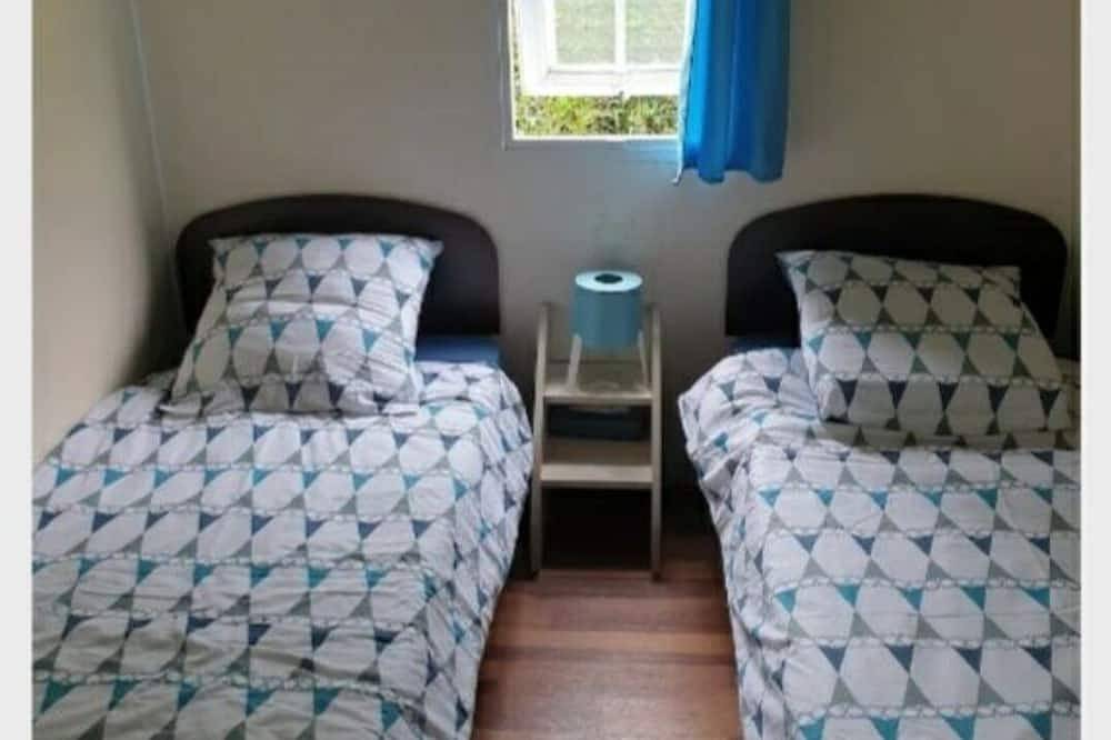 Mobilhome Ty Fregamano, terrain privé, vue mer in Locquirec, Ceinture Dorée