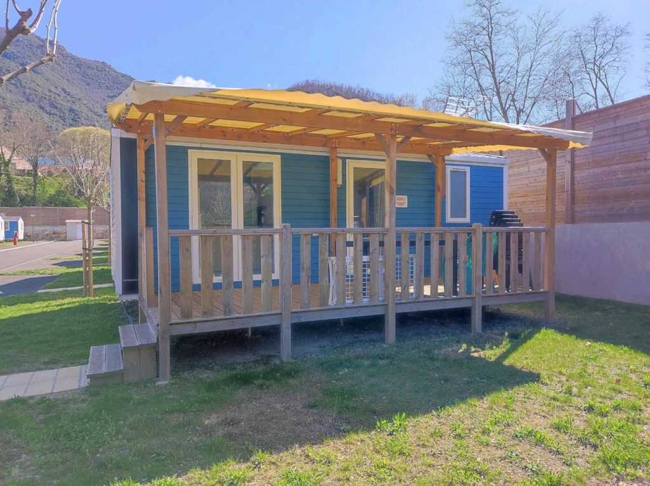 Zecamping 3 étoiles animé piscine chauffée mobil-home Tv clim 28m2 in Arles-sur-Tech, Région de Céret