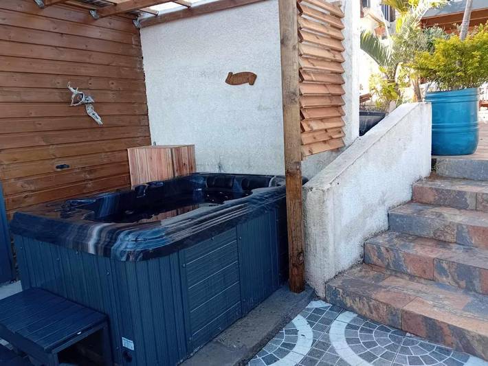 Gîte pour 6 personnes, avec piscine ainsi que jardin et jacuzzi à Sainte-Marie (Île de la Réunion) - 2