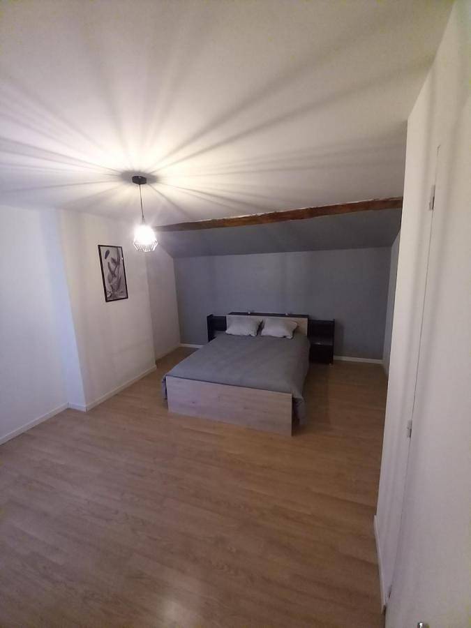 Three-Bedroom House in Bayel, Aube