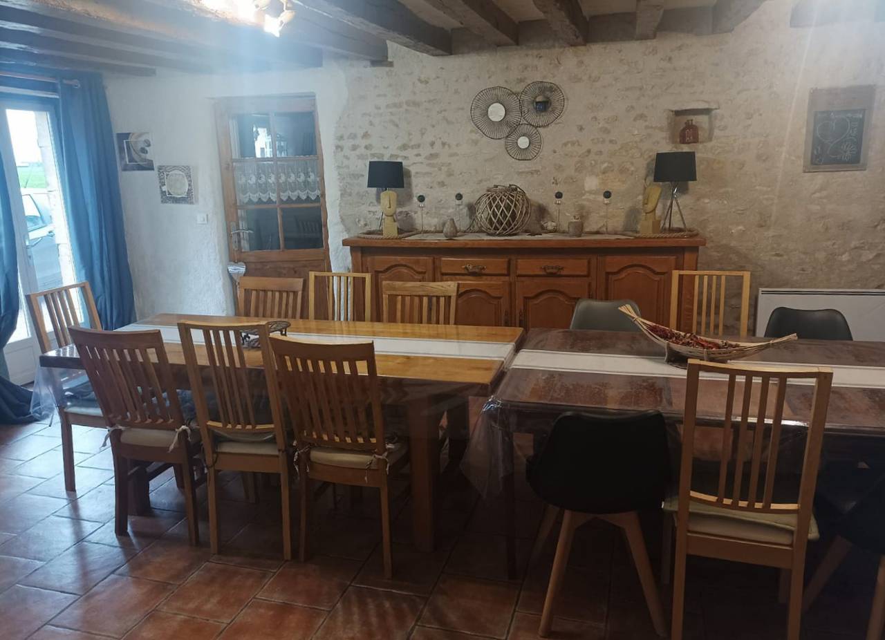 Gîte La Belle Pierre - Grands gites entre vignobles in Azy, Région de Bourges