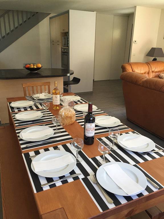 Gîte pour 10 personnes, avec terrasse et jardin à Béost - 4