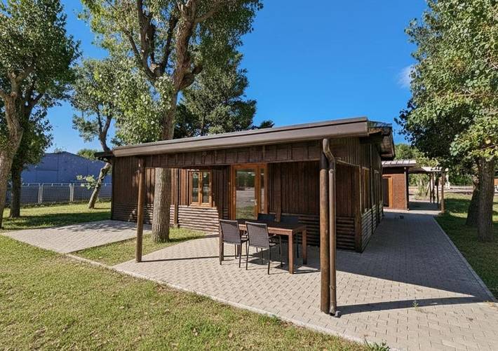 Bungalow per 3 persone, con Terrazza e Giardino a Rimini