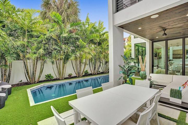 Vacation house for 8 people, with yard in Fort Lauderdale