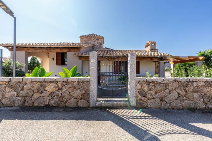 Location de vacances pour 10 personnes, avec jardin à Castiadas - 2