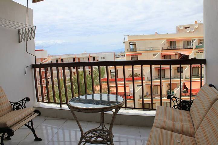 Ferienwohnung für 4 Personen, mit Pool und Balkon - 1