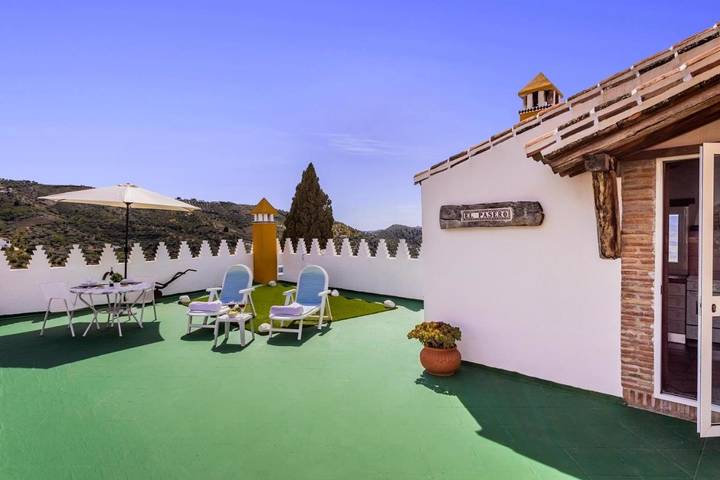 Maison d’hôte pour 6 personnes, avec Balcon et Terrasse ainsi que Piscine et Vue à Alcaucín - 3