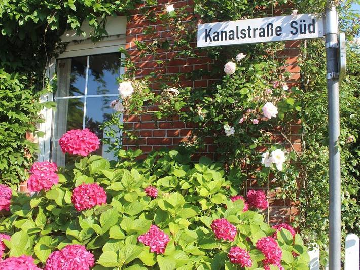 Gemütliche Ferienwohnung mit Terrasse und Küche, in der Nähe der Sehenswürdigkeiten von Großefehn in Großefehn, Landkreis Aurich