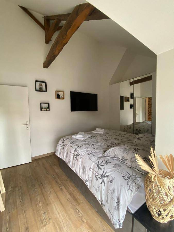 Location de vacances pour 4 personnes, avec jacuzzi ainsi que sauna et terrasse, animaux acceptés à Saint-Hélen - 4