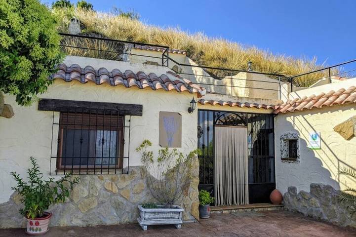 Casa rural para 8 personas, con terraza y jacuzzi en Pozo Alcón