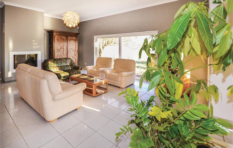 Appartement avec piscine près de Milhaud - Parc, TV, WiFi in Milhaud, Région de Nîmes