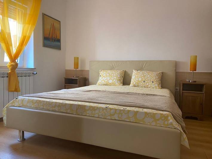 Ferienwohnung für 2 Personen, mit Balkon/Terrasse in Tisno