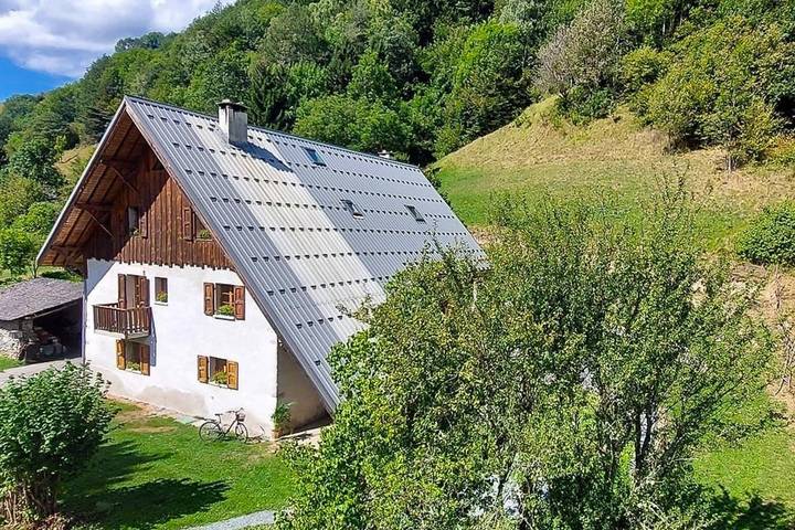 Gîte pour 6 personnes, avec terrasse et jardin, animaux acceptés à Allemond - 2