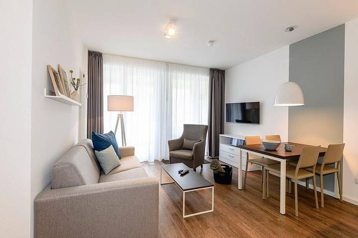 Ferienwohnung für 5 Personen, mit Sauna und Garten sowie Kinderpool in Bensersiel