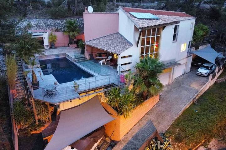 Maison de vacances pour 8 personnes, avec jardin et terrasse à Carry-le-Rouet