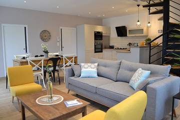 Gîte pour 5 personnes, avec piscine ainsi que terrasse et jardin à Mont-Dol