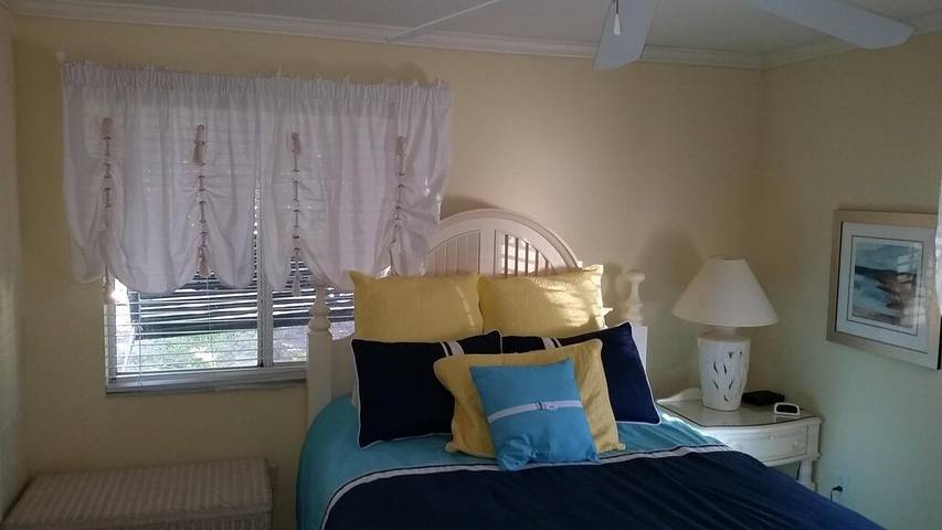 Vacation rental for 4 people, with terrace and pool in Naples (FL)