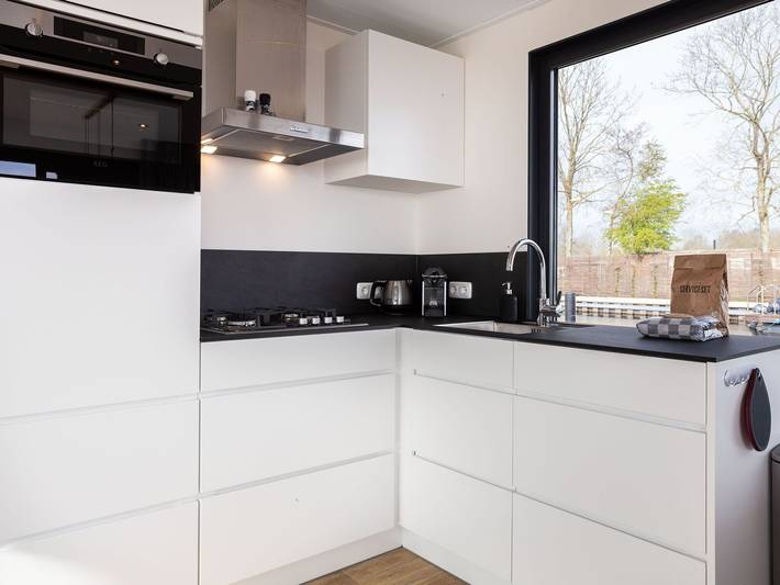 Boot für 4 Personen, mit Garten in Friesland - 3