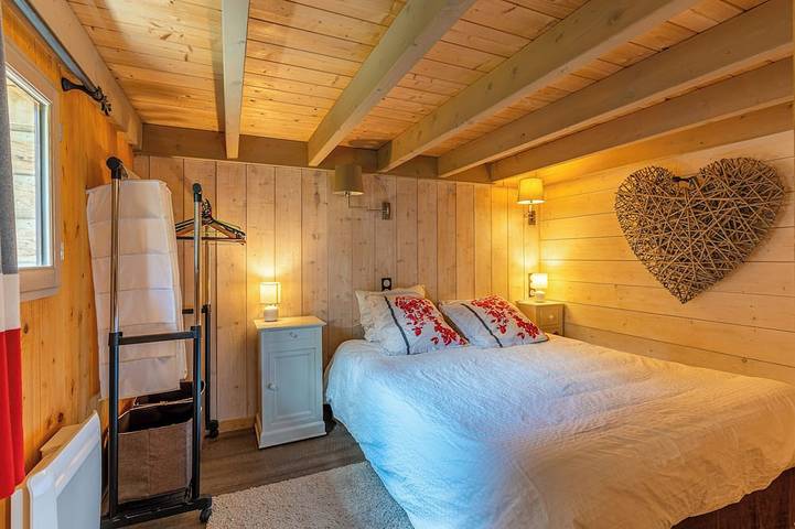 Gîte pour 5 personnes, avec jacuzzi dans Réaux-sur-Trèfle - 2