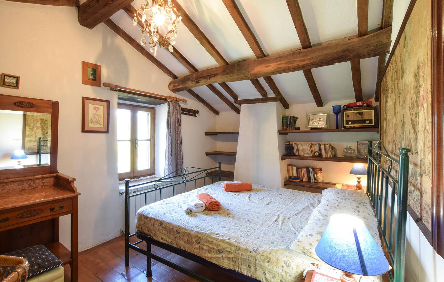 Apartamento vacacional entero, Retiro frente al río con piscina y aparcamiento in Città di Castello, Umbría (Italia)