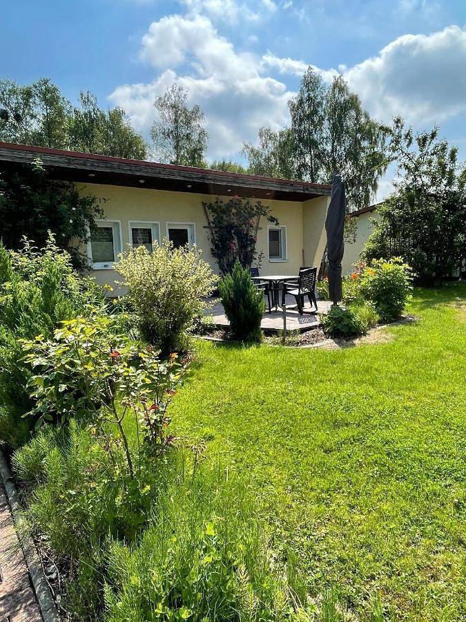 Ferienhaus in Dahmen Terrasse und Grill in Malchiner See, Dahmen
