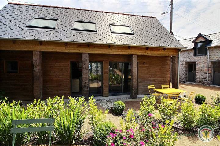 Gîte pour 4 personnes, avec Terrasse ainsi que Jardin et Vue dans Binic-Étables-sur-Mer