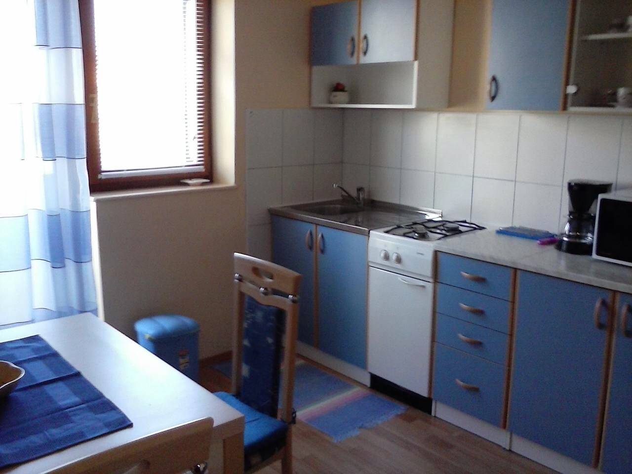 Ganze Wohnung, 1-Zimmer-Ferienwohnung mit Terrasse Cres A-12609-b in Cres Stadt, Cres